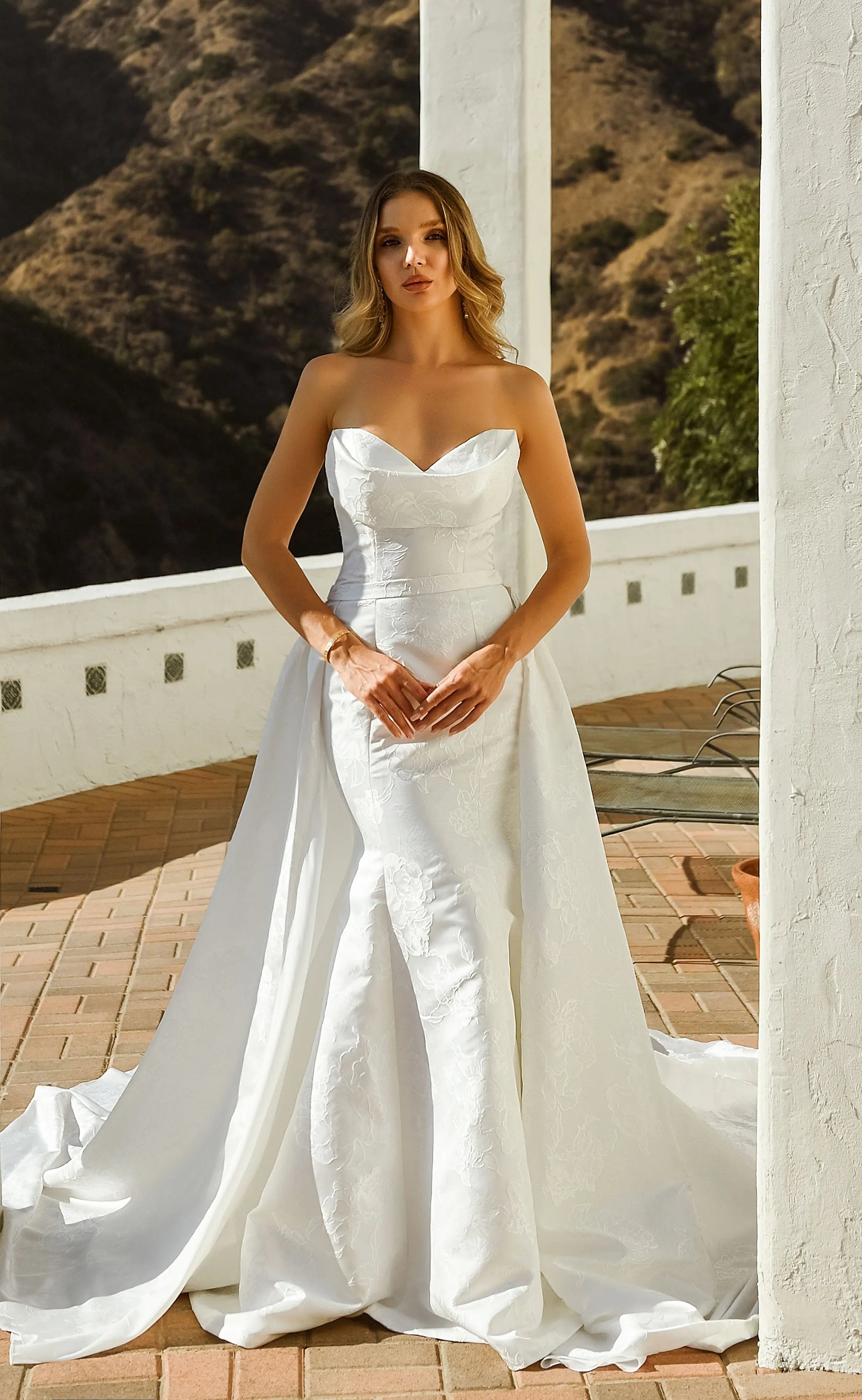 All the collections – Swan Bridal