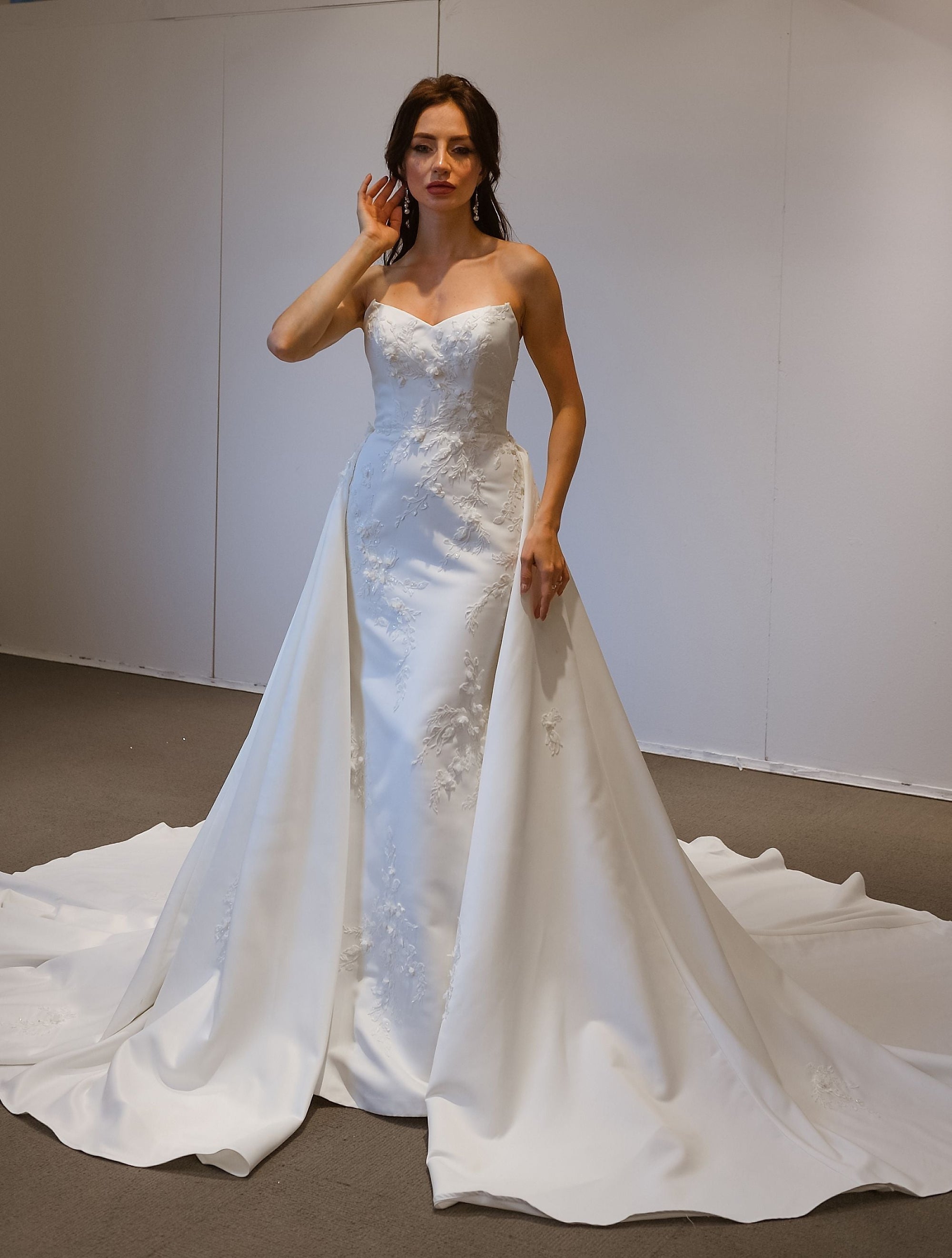 Swan Bridal | Premier Designer Wedding Dresses in San Antonio, TX Swan Bridal | Premier Designer Wedding Dresses in San Antonio, TX